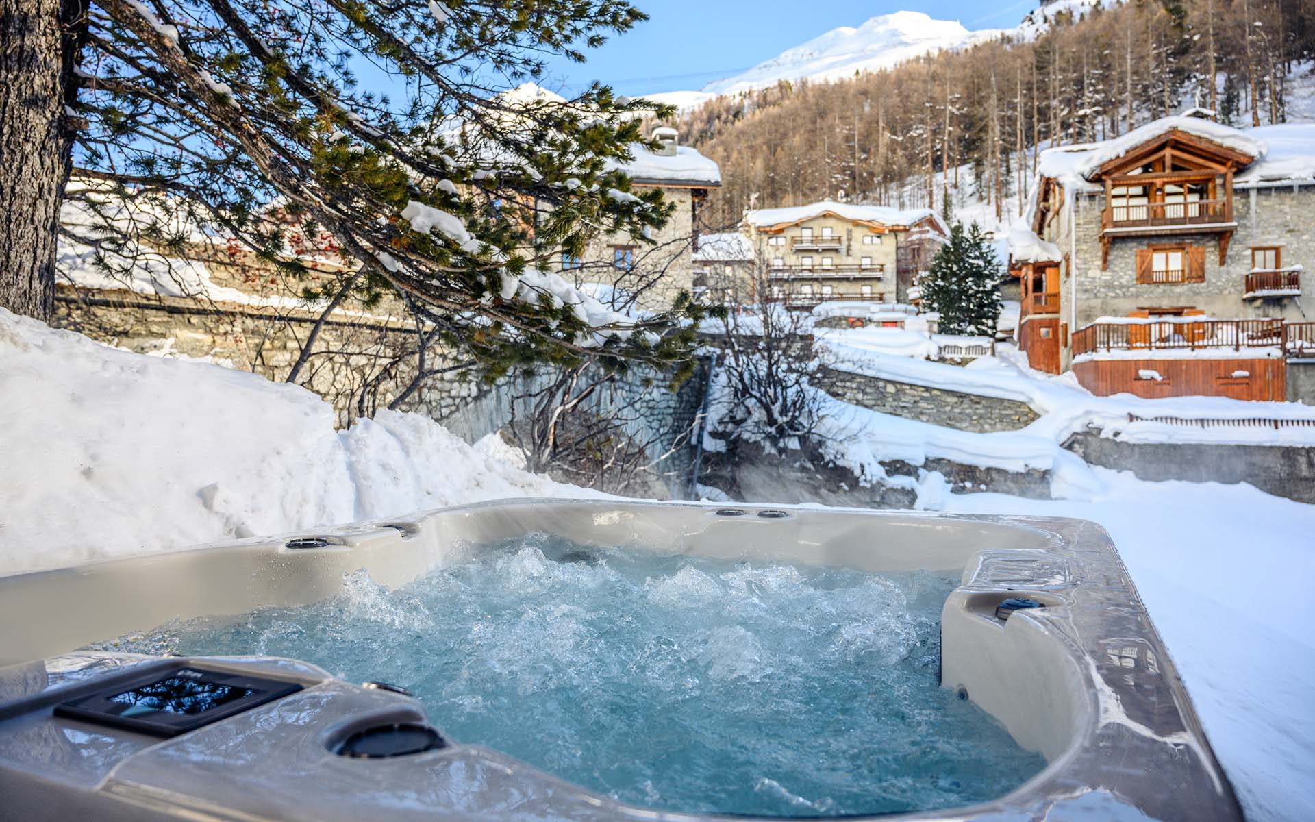 Rmoceanfrontrentals Chalets Chalet Les Sources de l’Isere, Val d’Isère France