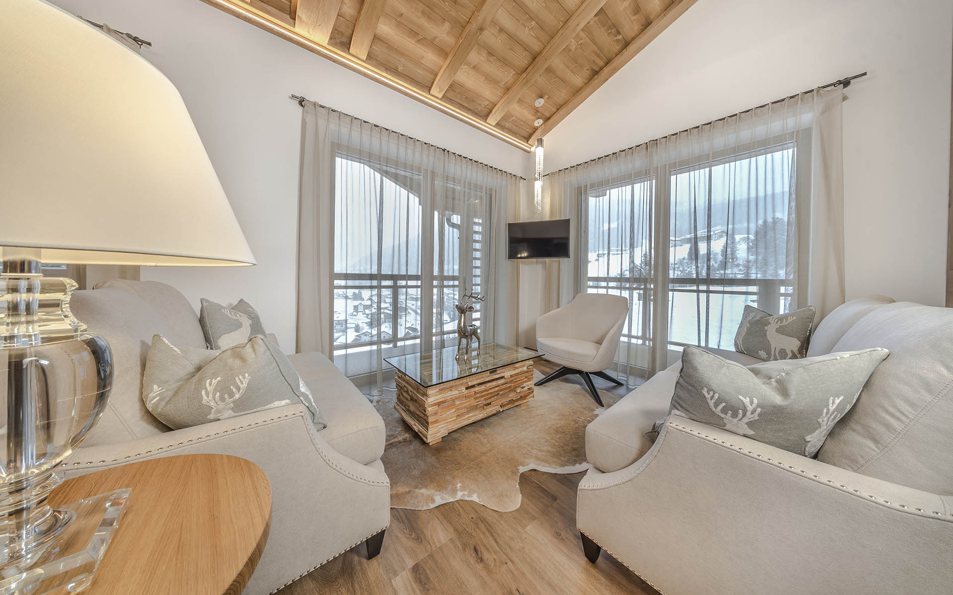 Rmoceanfrontrentals Chalets The Loft, Selva Val Gardena Italy