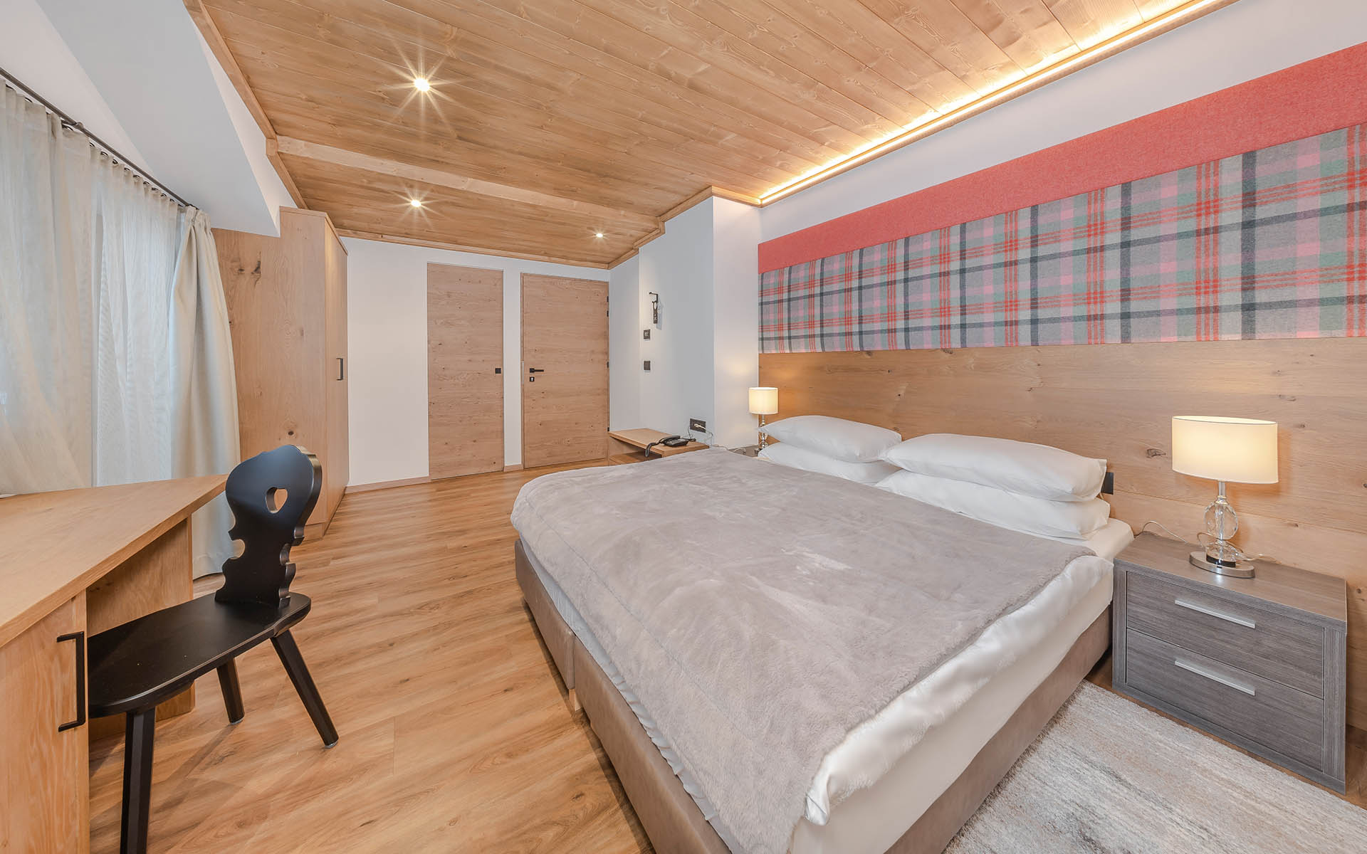 Rmoceanfrontrentals Chalets The Loft, Selva Val Gardena Italy