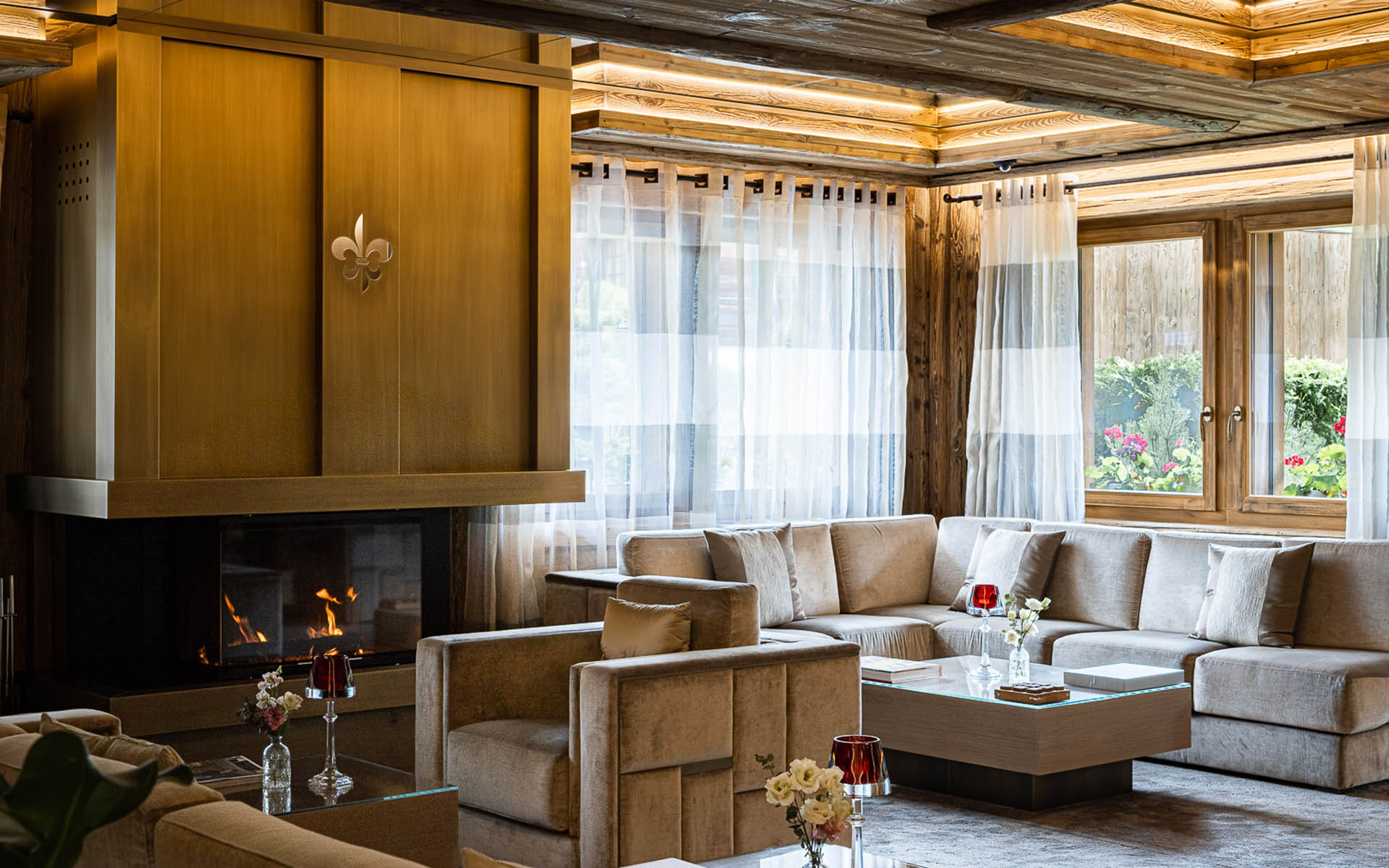 Rmoceanfrontrentals Chalets Ultima 2 BR Residences, Gstaad Switzerland