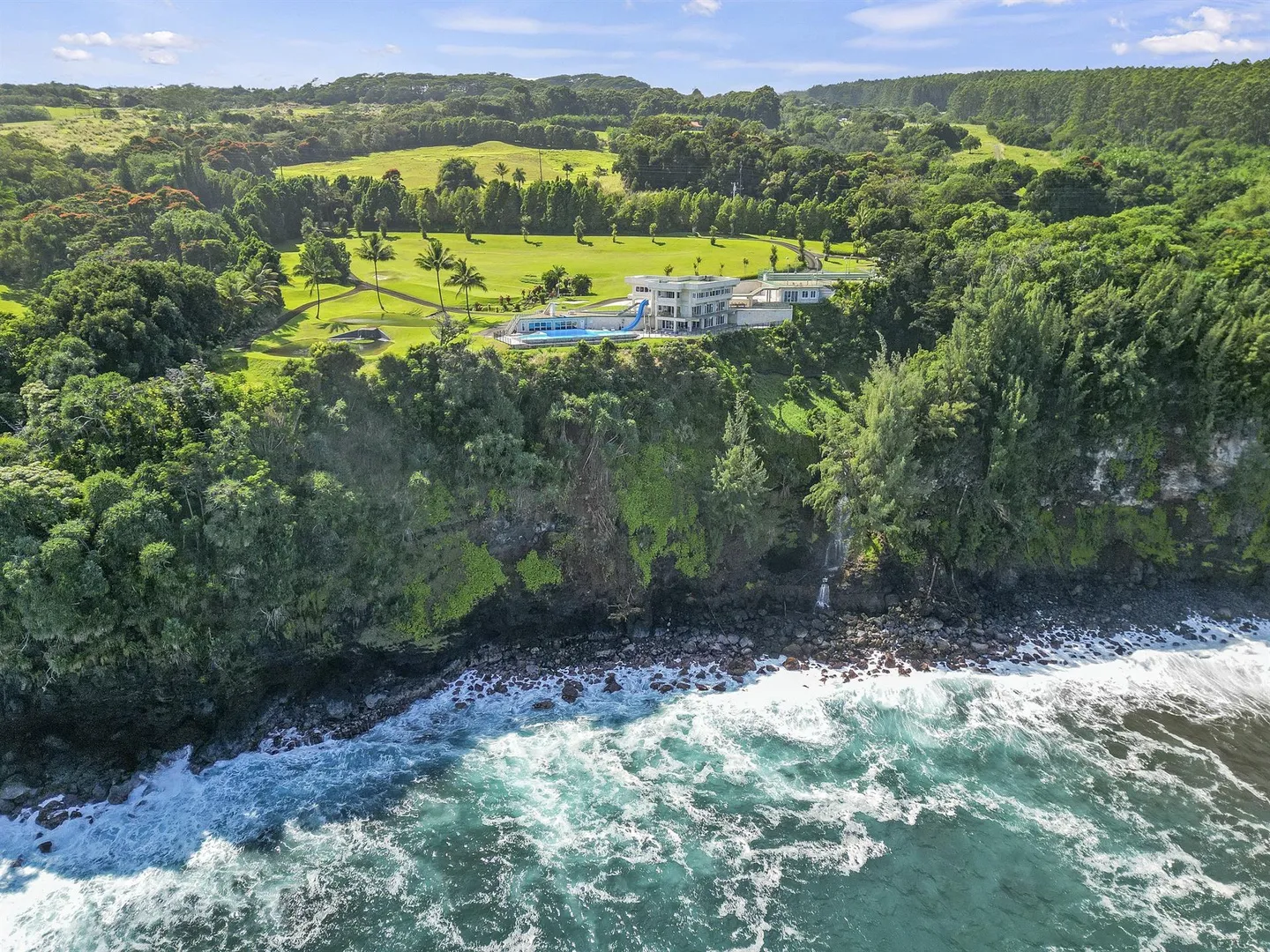 Rmoceanfrontrentals Hawaii Waterfalling Estate