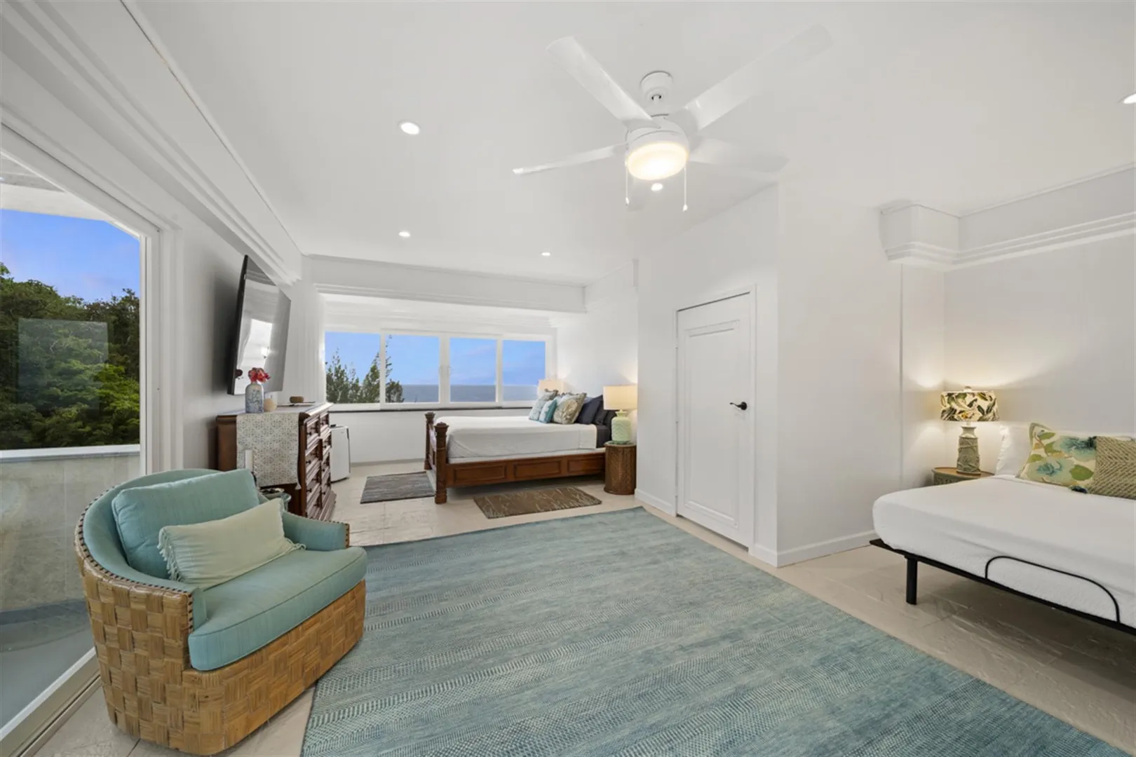 Rmoceanfrontrentals Hawaii Waterfalling Estate