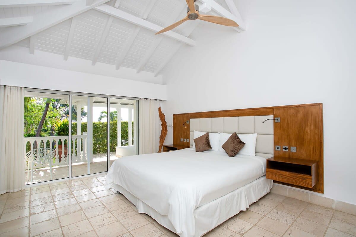 Rmoceanfrontrentals St Martin Sol e Luna 3 Bedroom Villa (40)