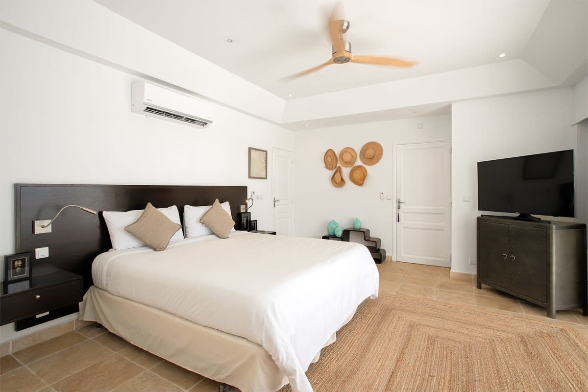 Rmoceanfrontrentals St Martin Sol e Luna 3 Bedroom Villa (54)