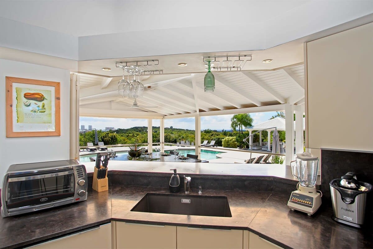 Rmoceanfrontrentals St Martin Sol e Luna 3 Bedroom Villa (55)
