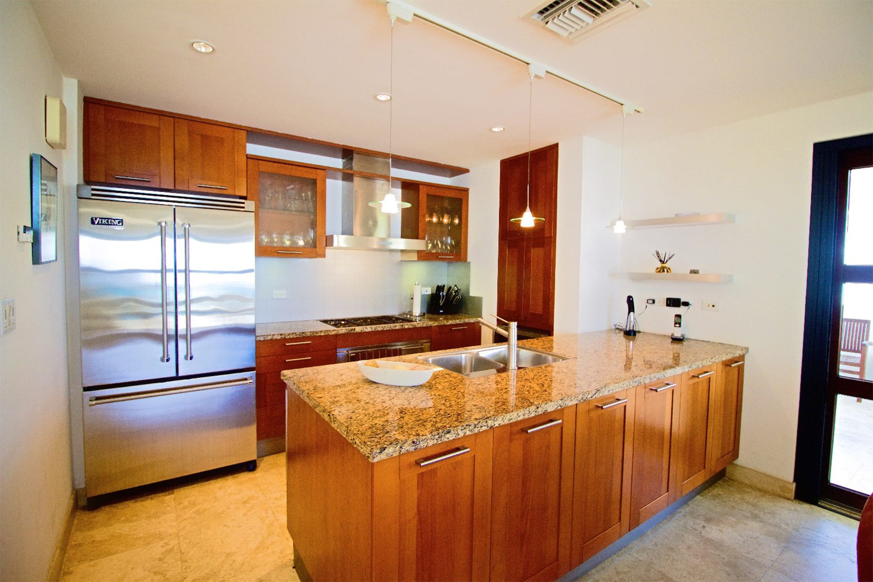Rmoceanfrontrentals St Martin Sol e Luna 3 Bedroom Villa (69)