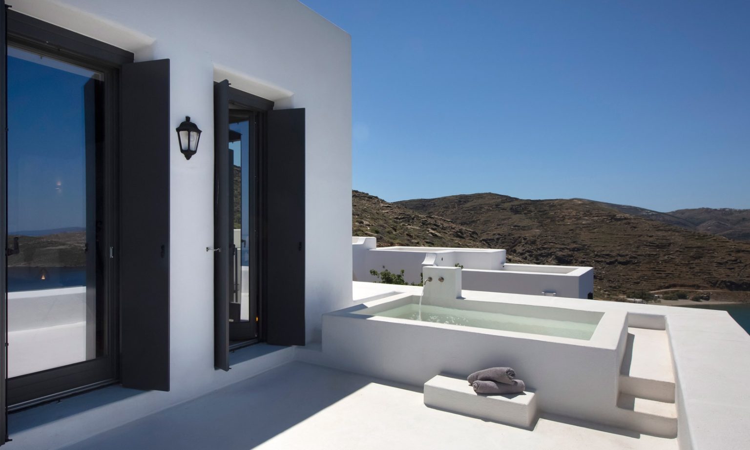 Rmoceanfrontrentals Greekvilla Tinos Villa Mandel (4)