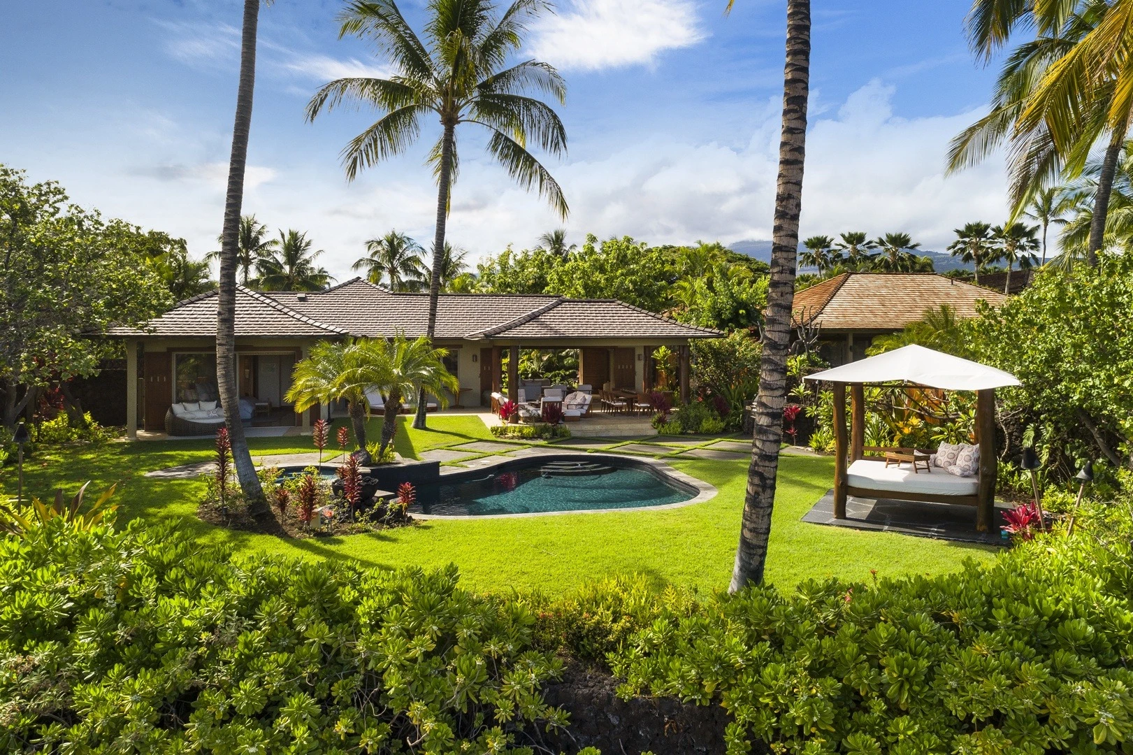 Rmoceanfrontrentals Hawaii 4BD Kahikole Street Estate (218)