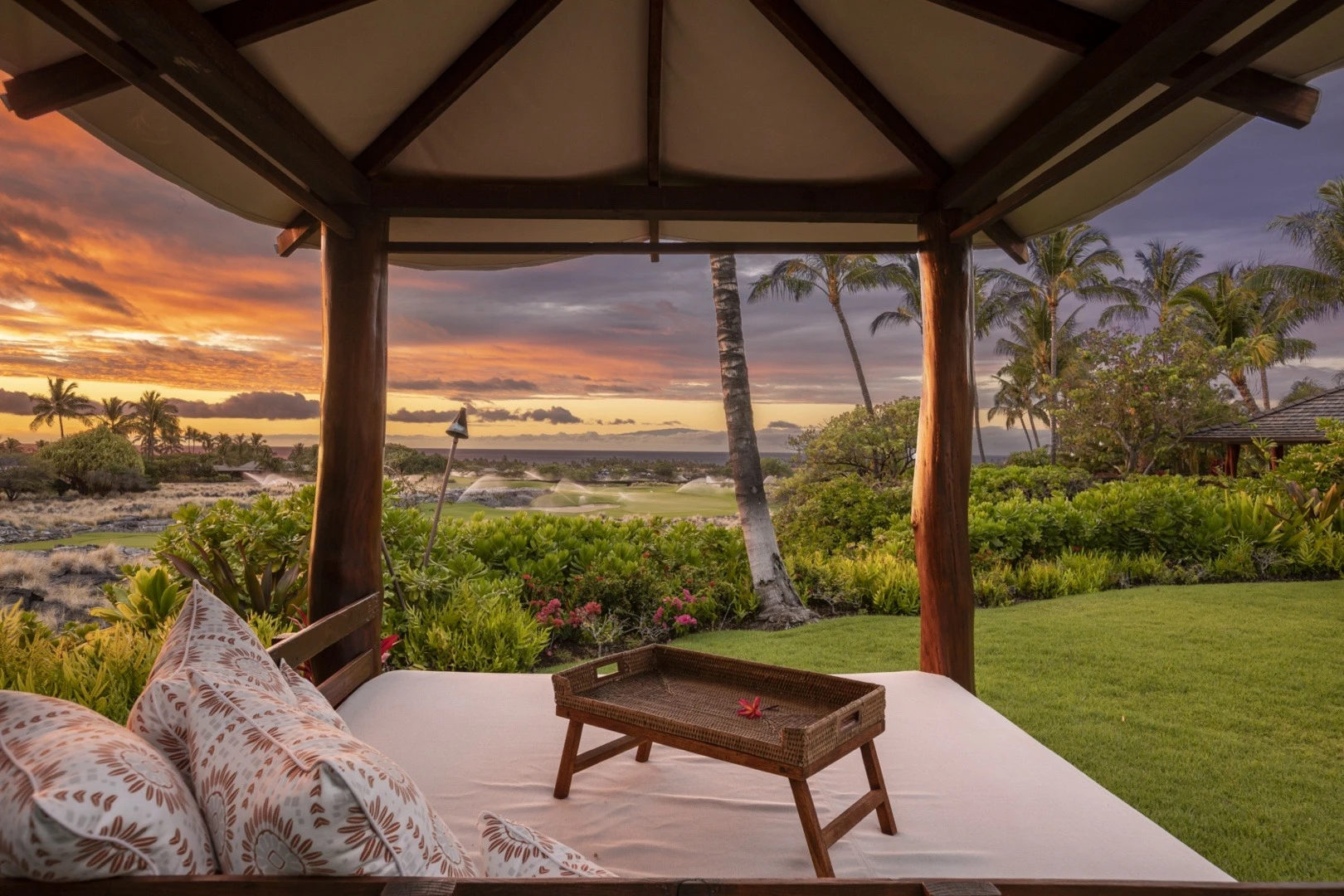 Rmoceanfrontrentals Hawaii 4BD Kahikole Street Estate (218)