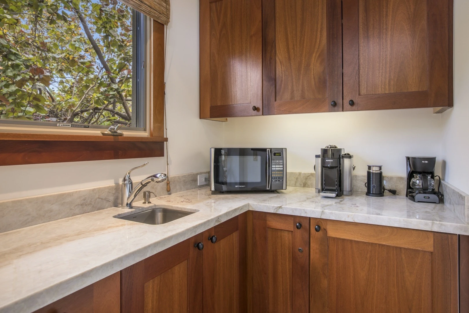 Rmoceanfrontrentals Hawaii 4BD Kahikole Street Estate (218)