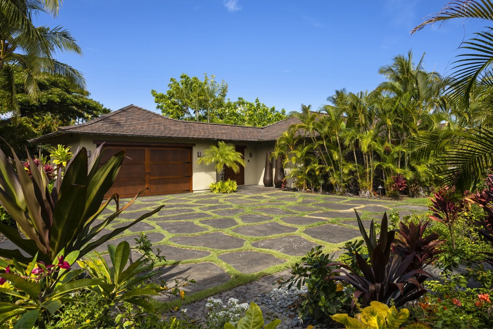 Rmoceanfrontrentals Hawaii 4BD Kahikole Street Estate (218)
