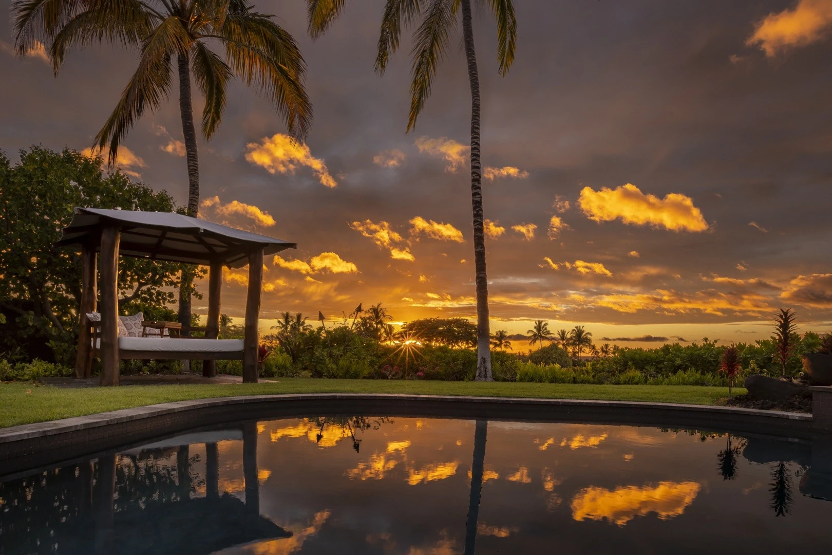 Rmoceanfrontrentals Hawaii 4BD Kahikole Street Estate (218)