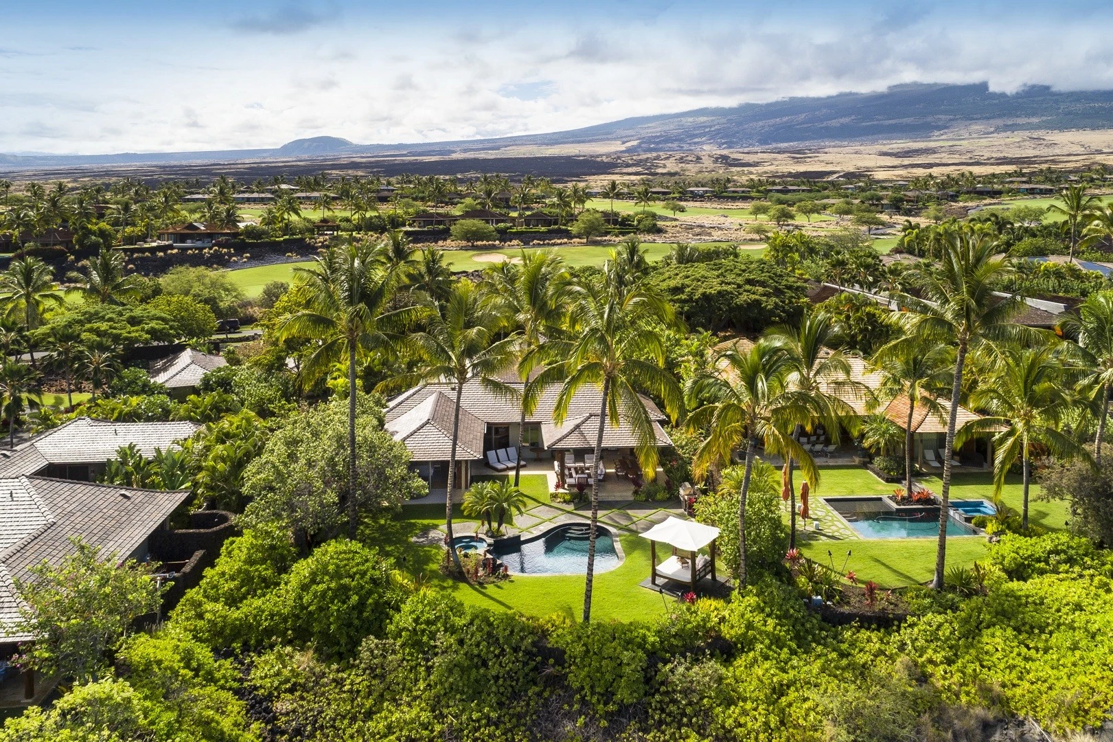 Rmoceanfrontrentals Hawaii 4BD Kahikole Street Estate (218) - Retreats Luxury Oceanfront Rentals Rmoceanfrontrentals Hawaii 4BD Kahikole Street Estate (218)