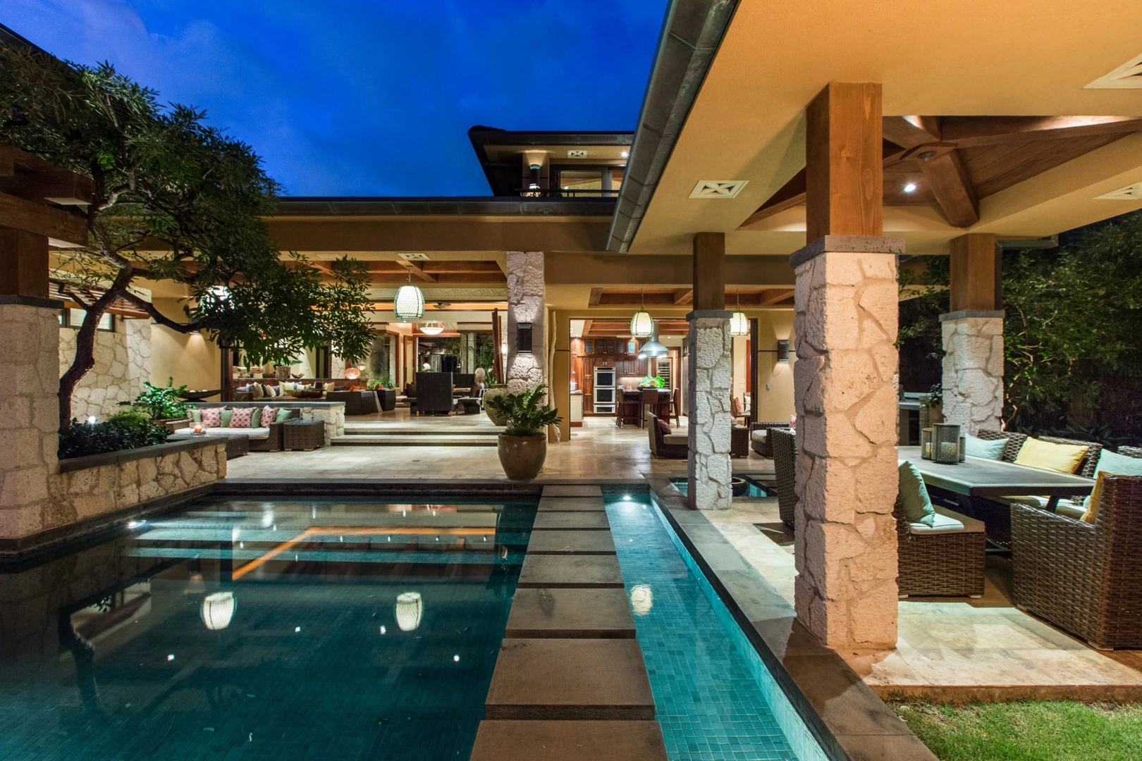 Rmoceanfrontrentals Hawaii Banyan House