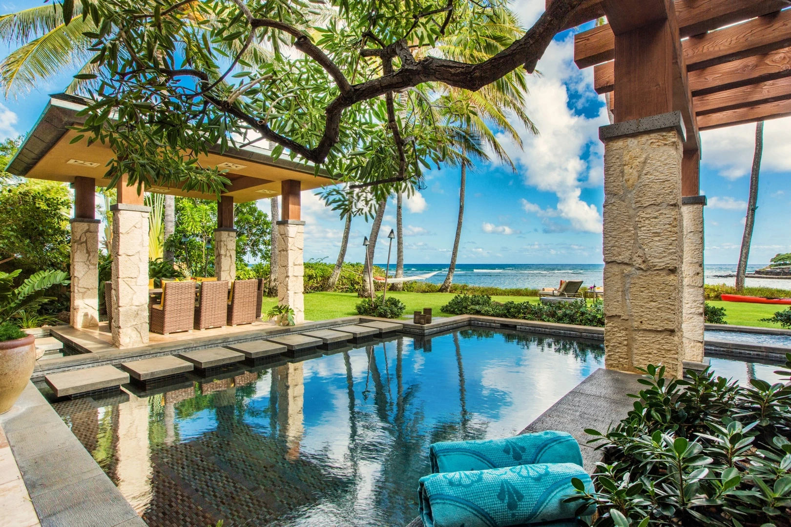 Rmoceanfrontrentals Hawaii Banyan House - Retreats Luxury Oceanfront Rentals Rmoceanfrontrentals Hawaii Banyan House