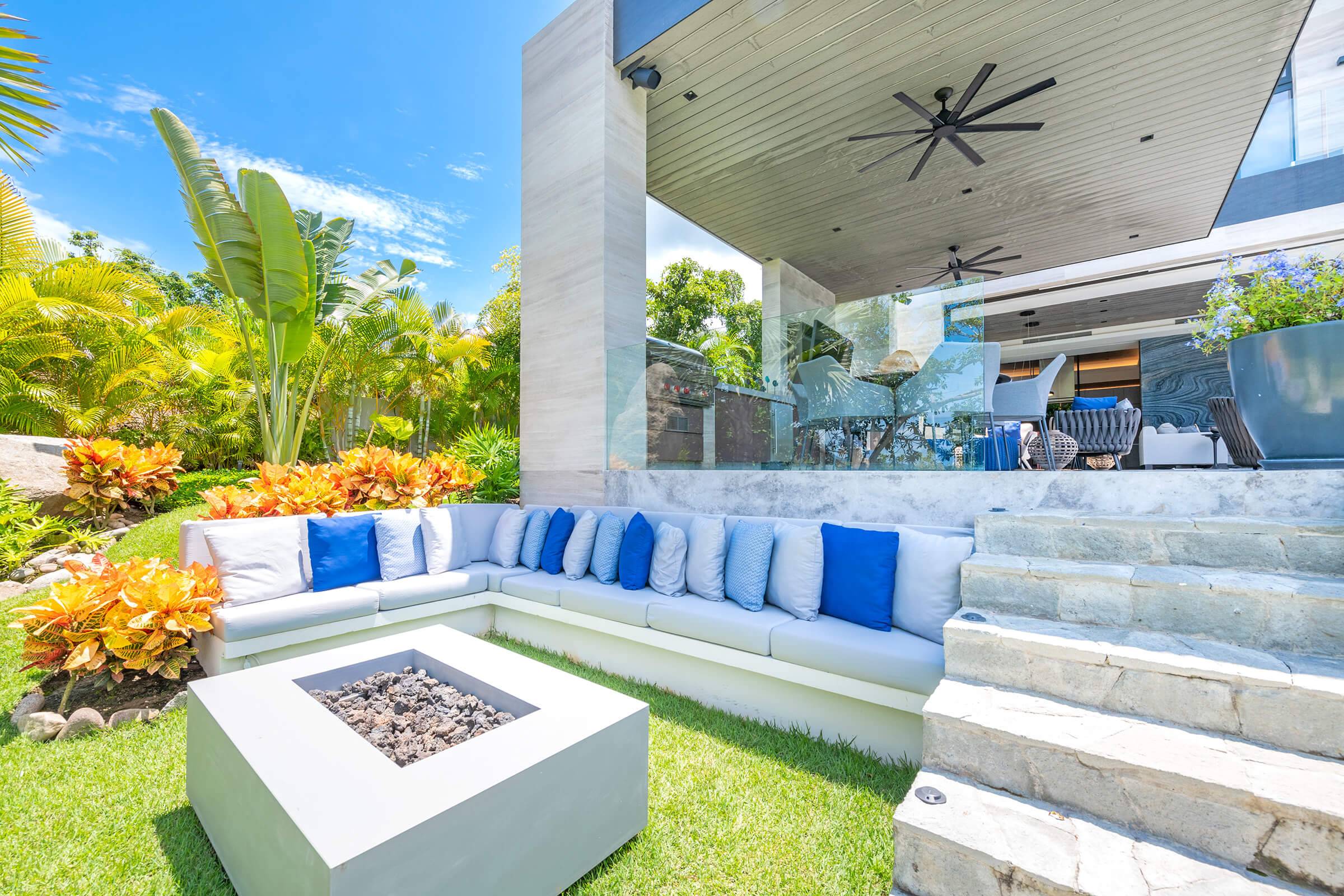 Rmoceanfrontrentals punta mita Villa casa six iyari estates