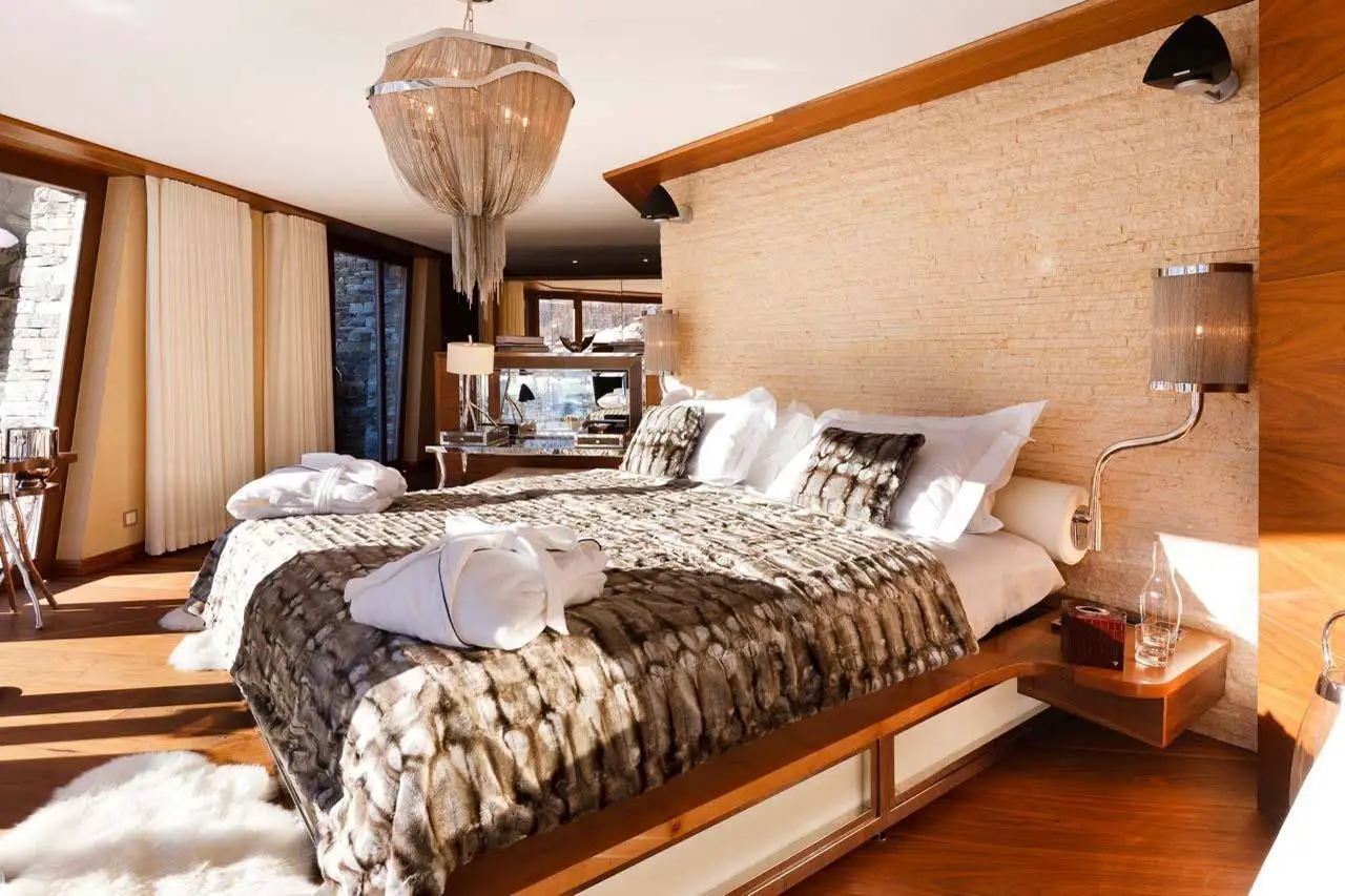 chalet-zermatt-peak-bedroom-2-3-1920-75