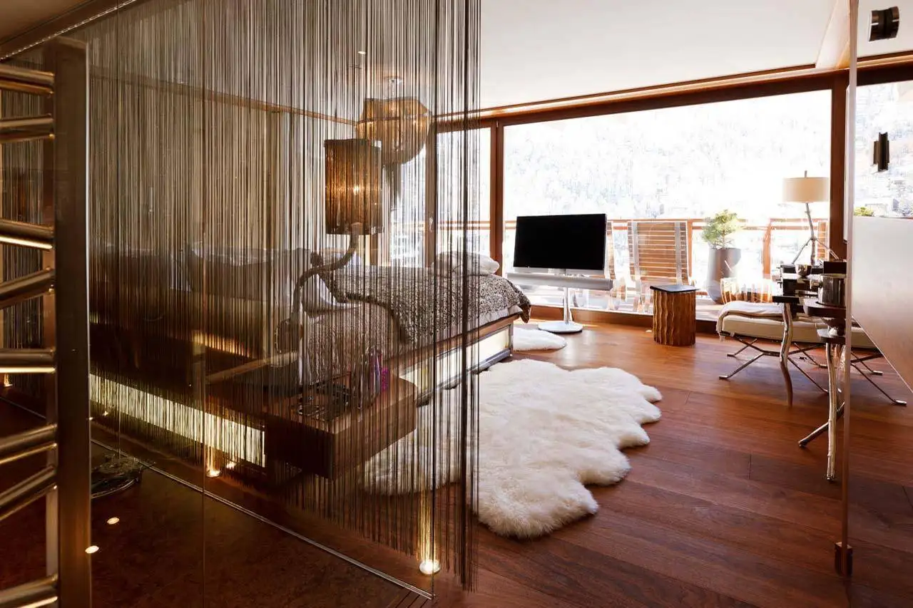 chalet-zermatt-peak-bedroom-3-1-1920-75