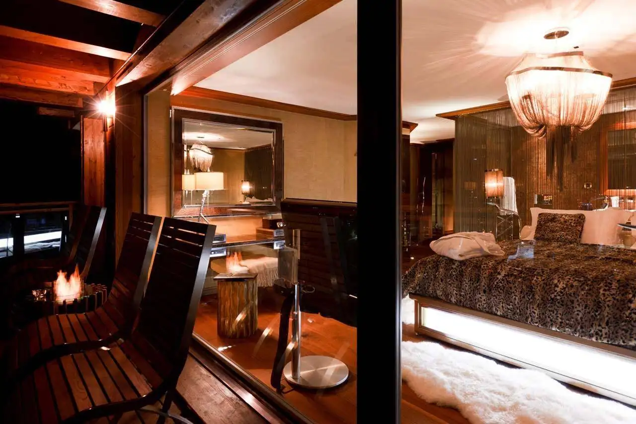 chalet-zermatt-peak-bedroom-3-3-1920-75