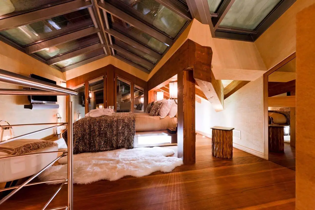 chalet-zermatt-peak-bedroom-5-4-1920-75