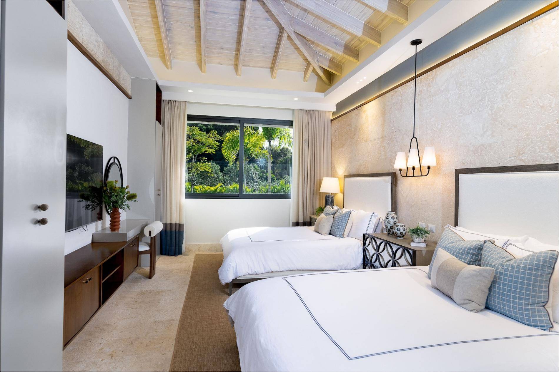 las cerezas 71 villa royale 13