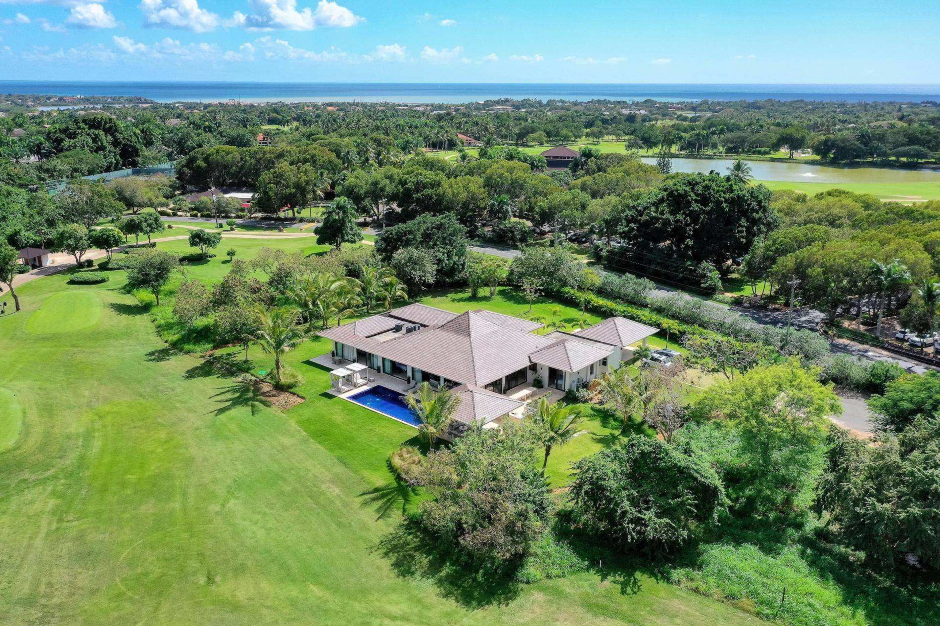 las cerezas 71 villa royale 16