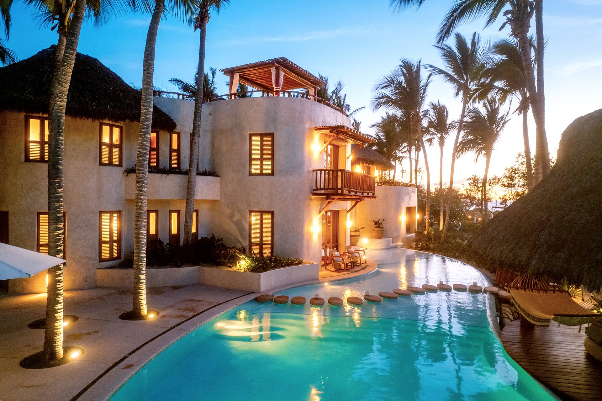 Rmoceanfrontrentals punta mita villa palma sola