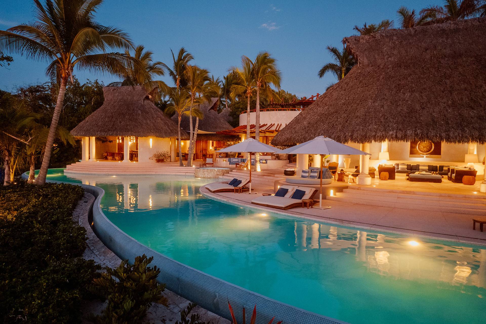 Rmoceanfrontrentals punta mita villa palma sola