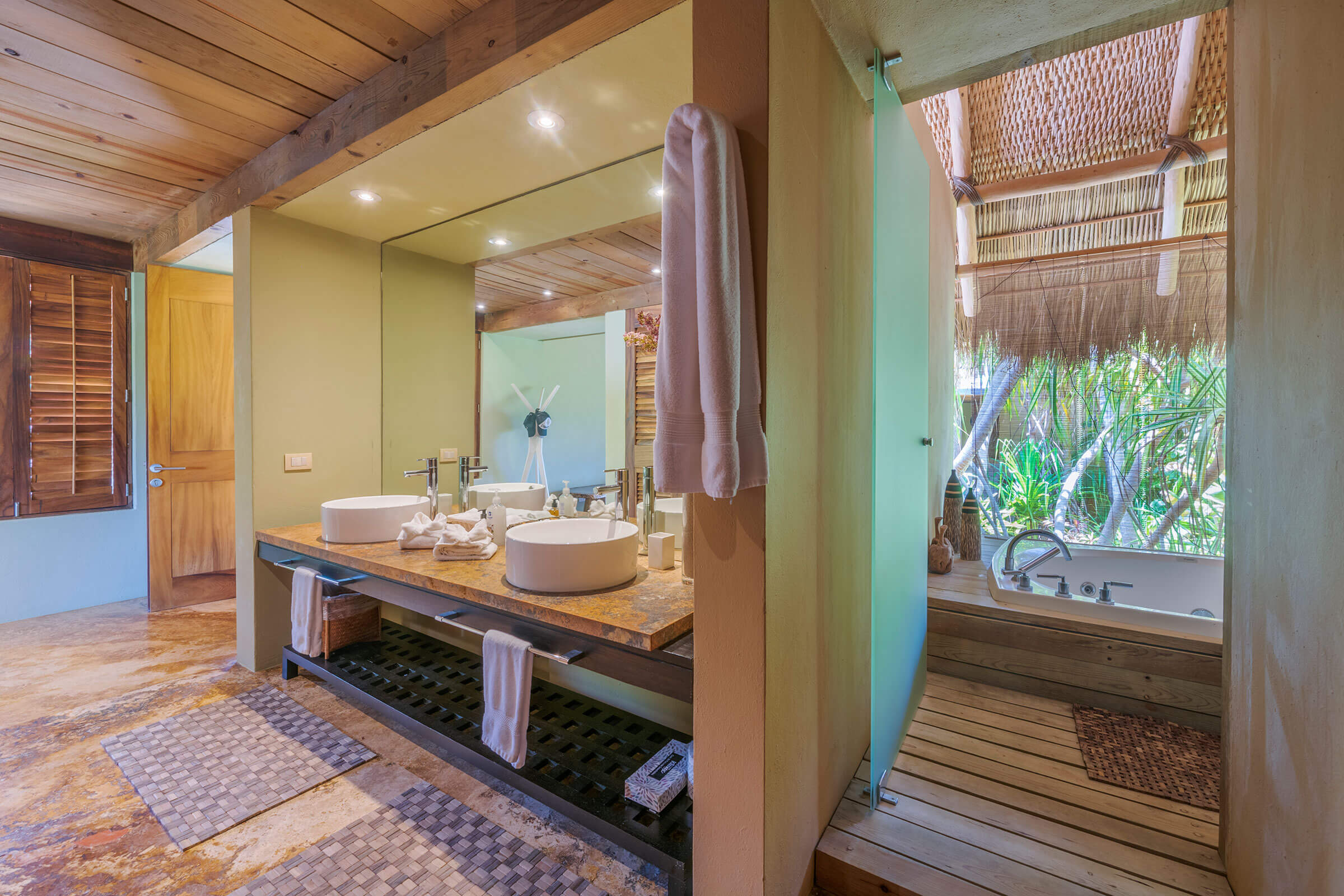 villa aire lagos del mar punta mita 37