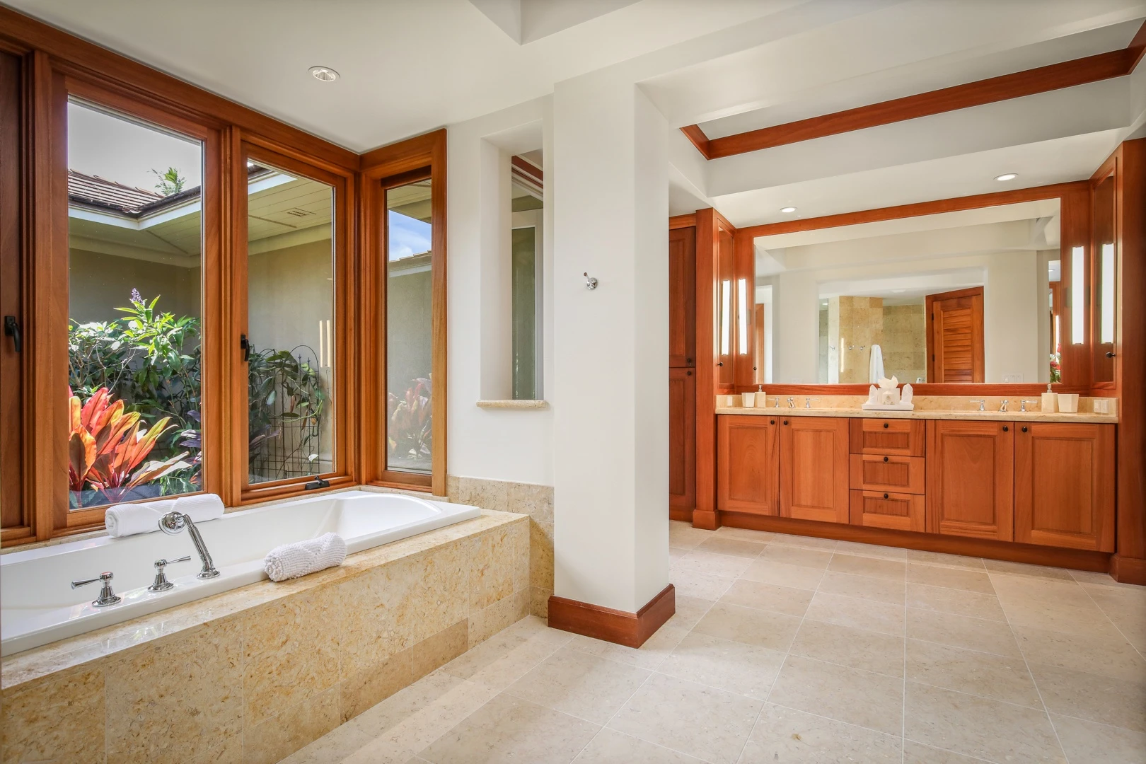 Rmoceanfrontrentals Hawaii 4BD Hainoa Estate 122