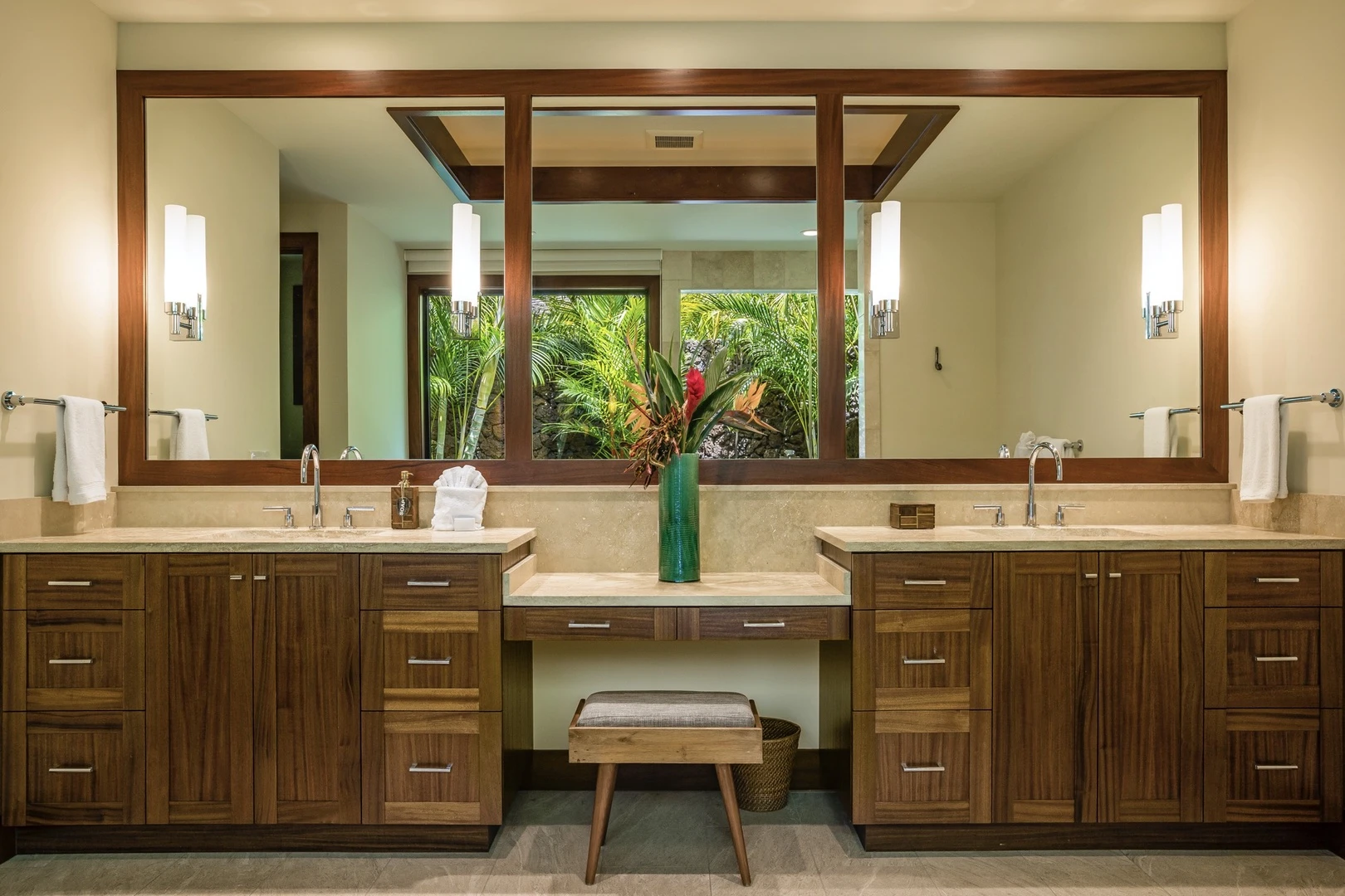 Rmoceanfrontrentals Hawaii 4BD Kulanakauhale Estate 3570