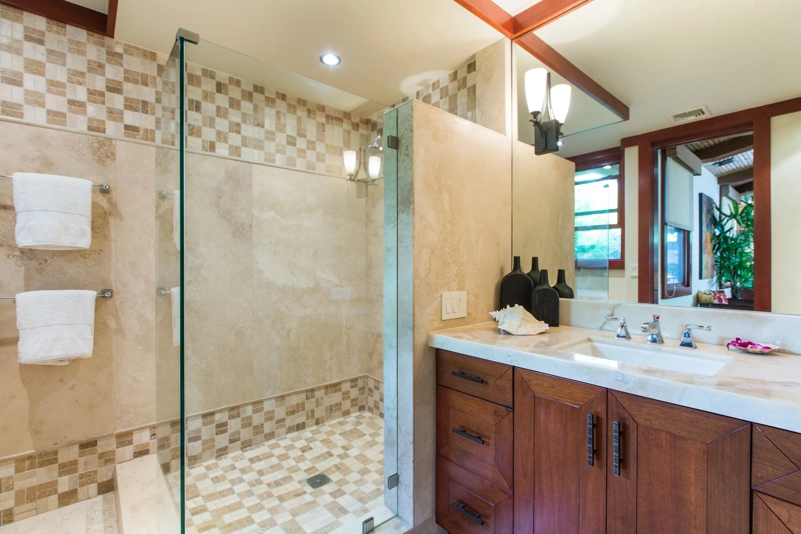 Rmoceanfrontrentals Hawaii Banyan House 4 Bedroom