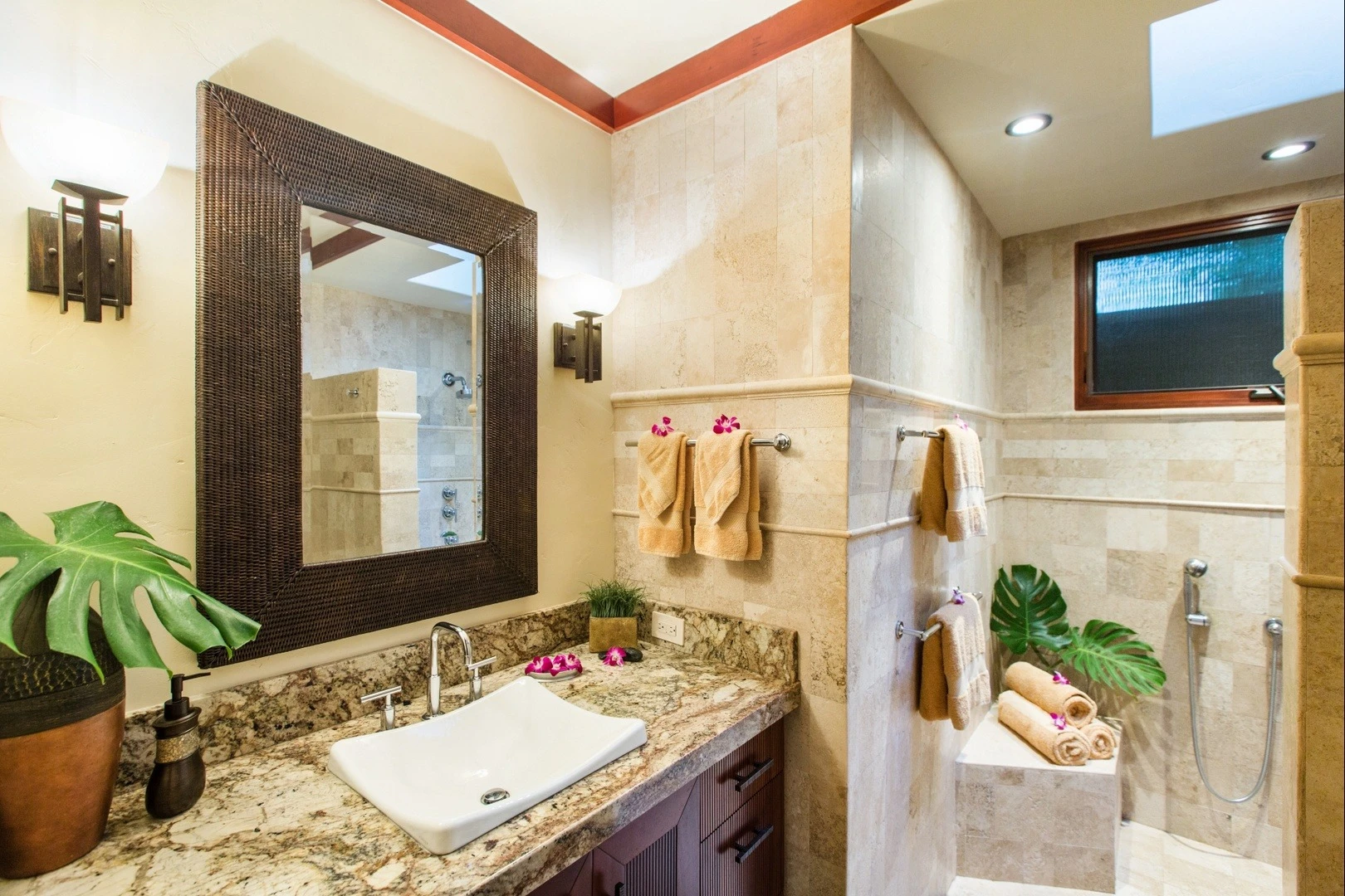 Rmoceanfrontrentals Hawaii Banyan House 4 Bedroom