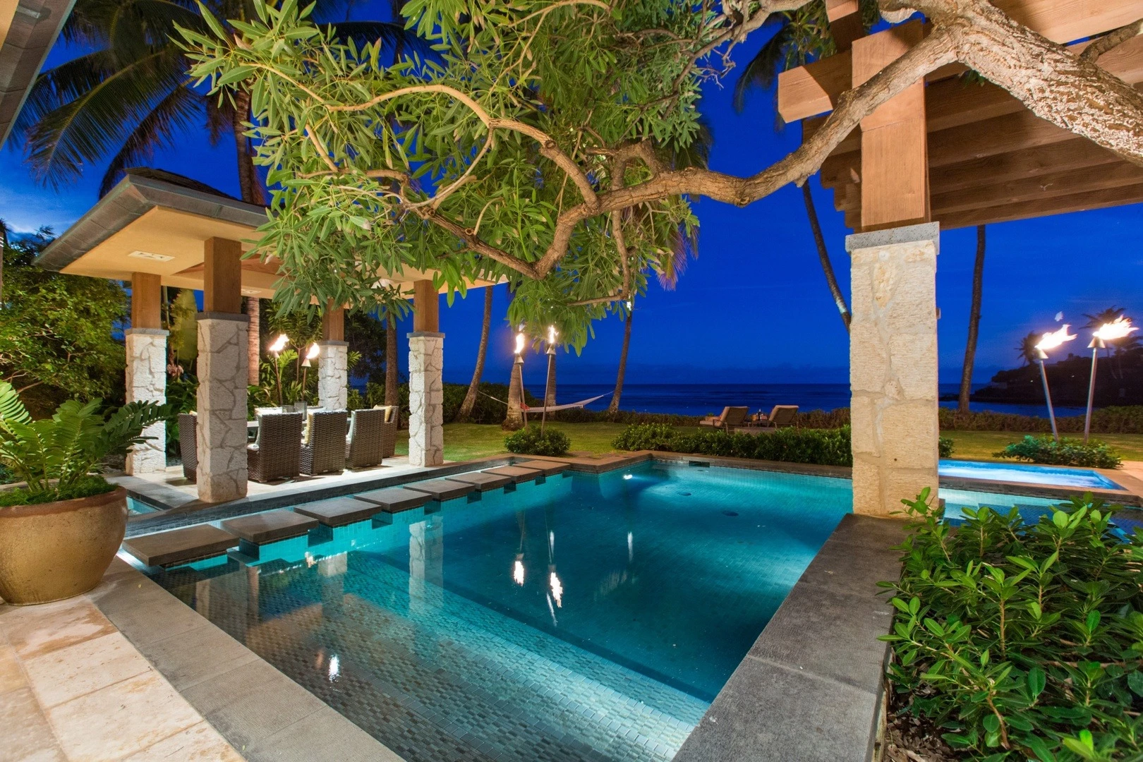 Rmoceanfrontrentals Hawaii Banyan House 4 Bedroom