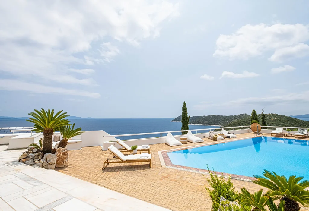Athens Travel Guide: The Acropolis and the Athenian Riviera