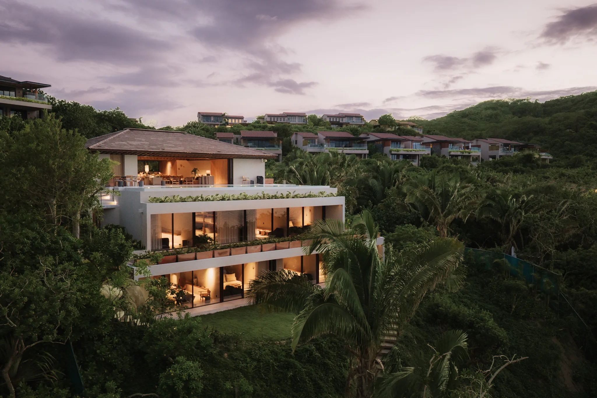 Villa Taiyari (Iyari Estate 8)
